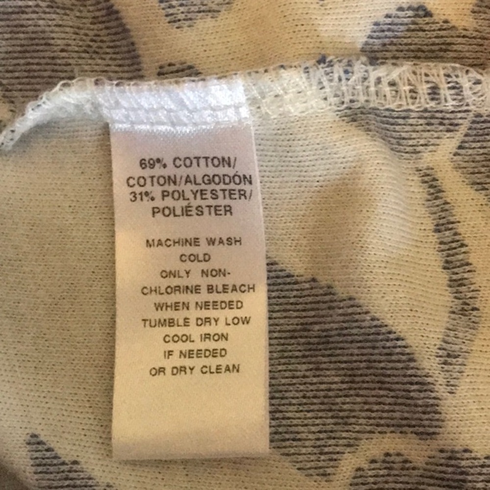 New LOFT Women's Blue Floral Top - Picture 7 of 7